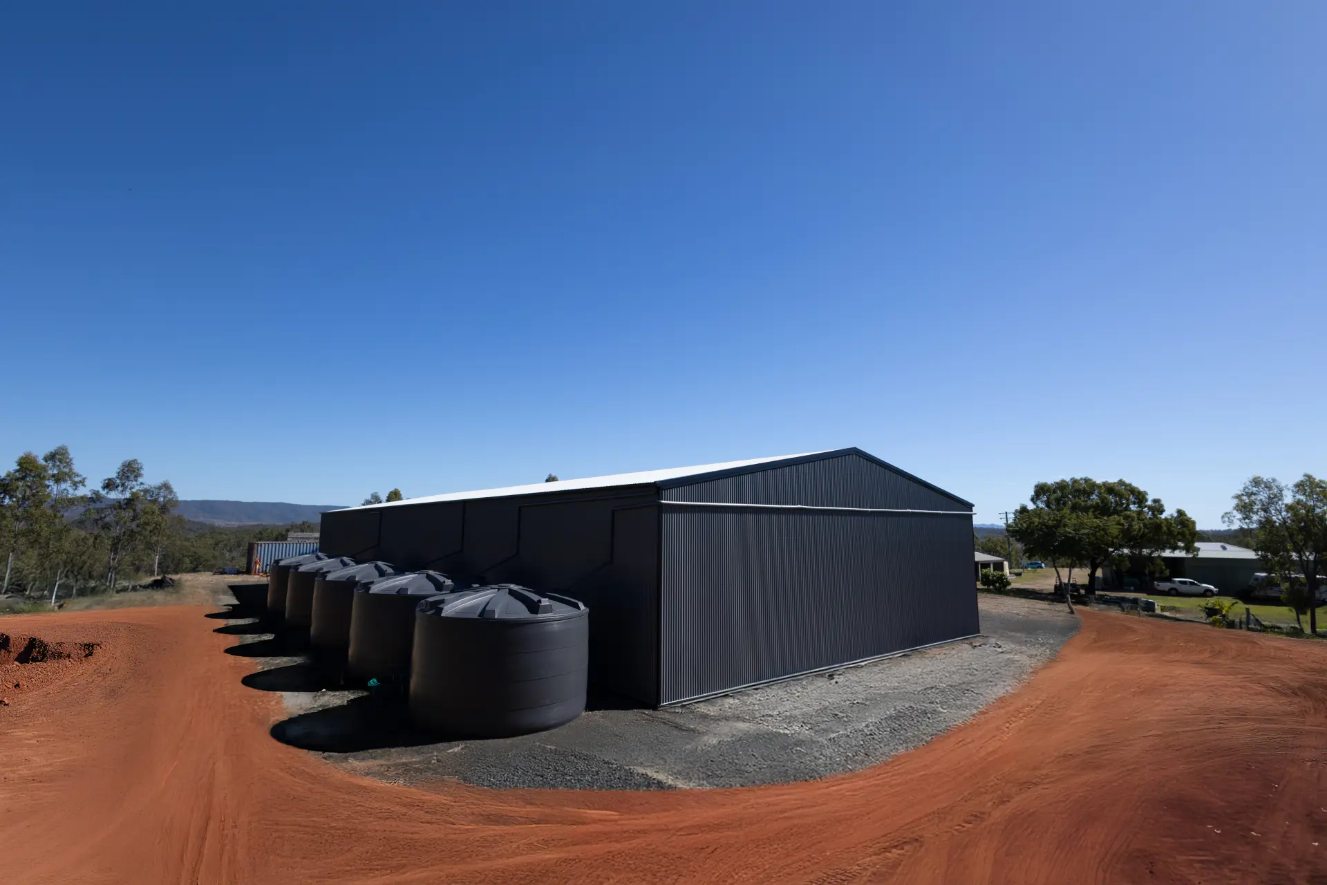 Side view of Basalt motocross shed