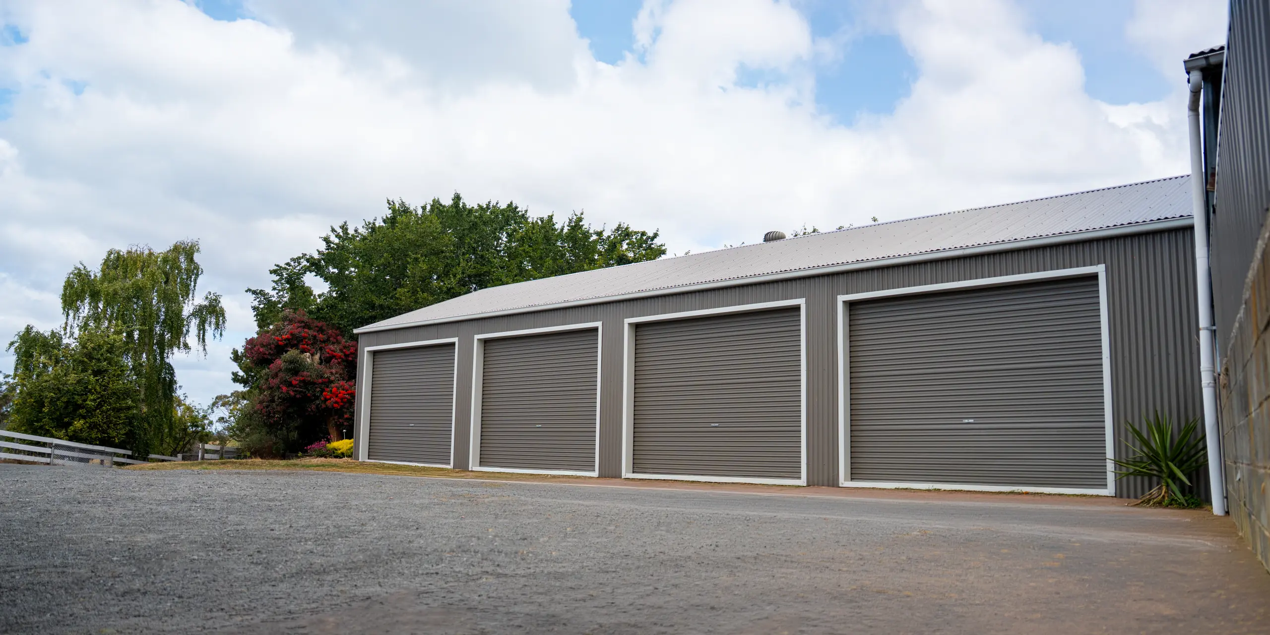COLORBOND Gully 4 car garage with roller doors