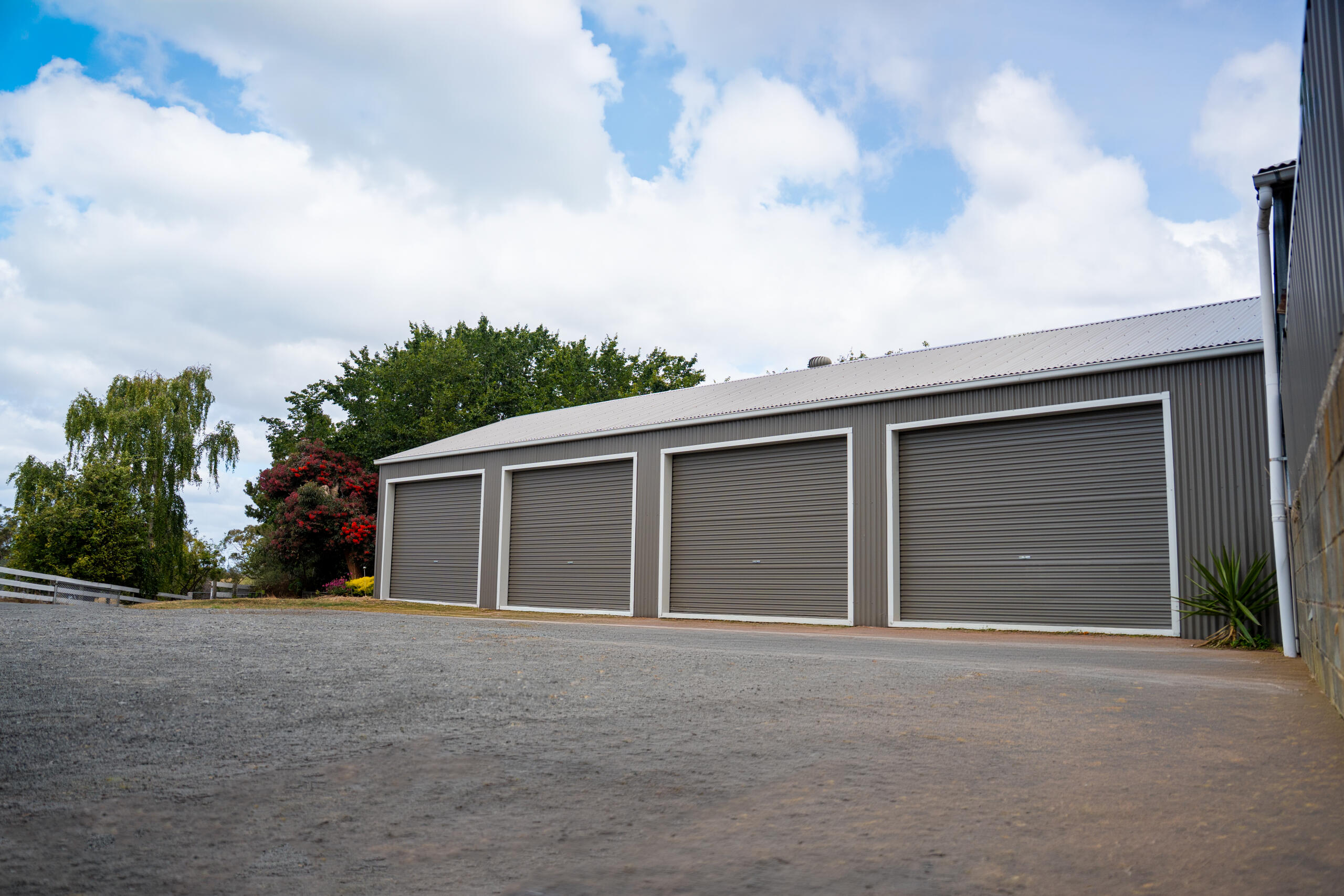 FY26 Q4 Hobart Rural Calvert Property 4 Car Garage 1