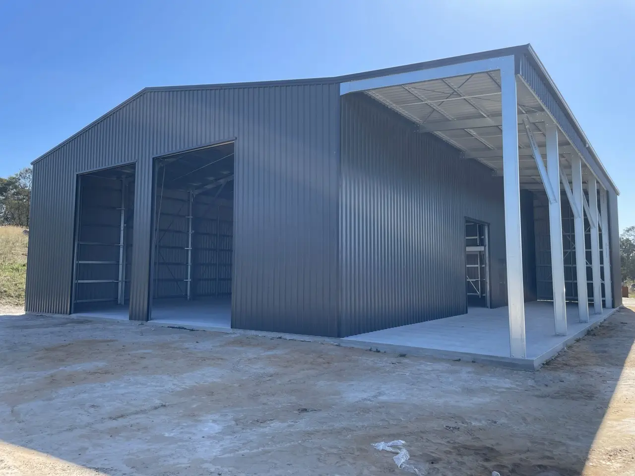 20m x 5.98m Shed with leanto, 11 deg roof pitch, COLORBOND® Monument® Large