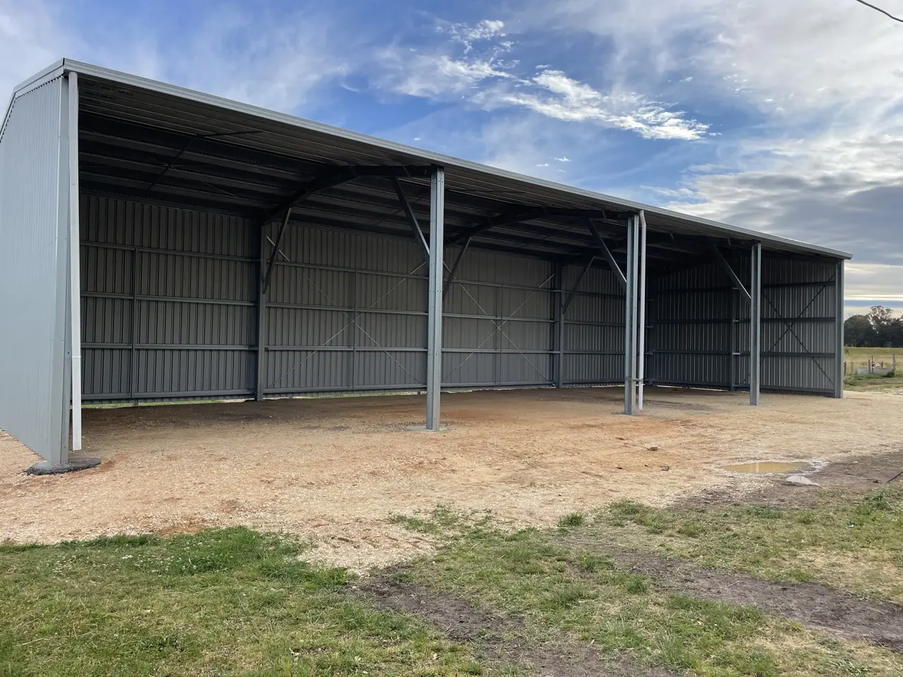 24m x 4.95 Farm Shed, 11 Deg pitch, COLORBOND® Zincalume Large