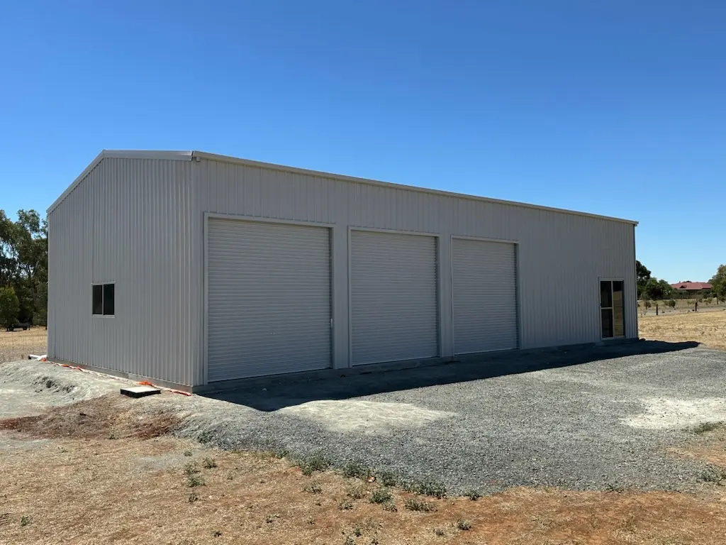 9 x 17.5 x 4.2m with mezzanine in COLORBOND® Southerly®