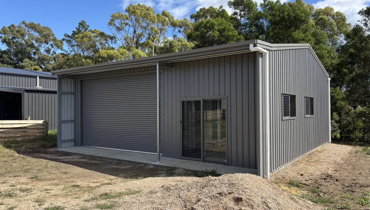 9x9.5 shed 11 Deg pitch, right lean to 1 x 9.5, COLORBOND®  Wallaby® , 1 glass sliding door and 2 windows Large