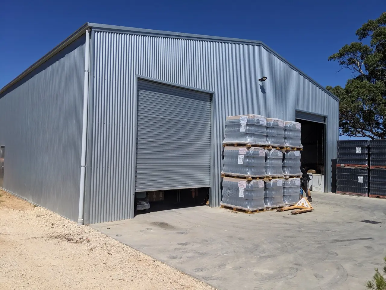 Commercial storage   Gallery photo Large