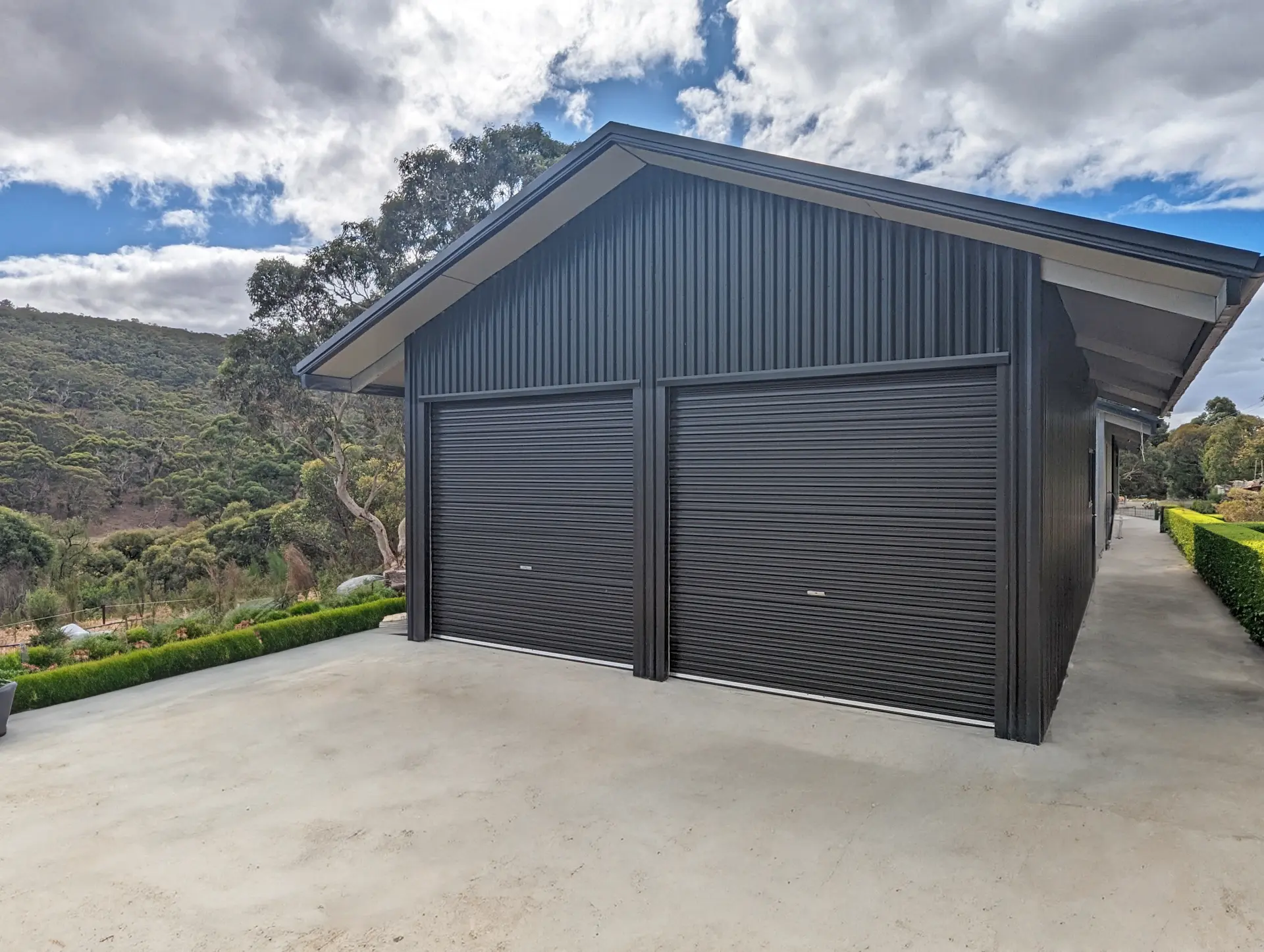 43583 Thrun Garage edited 2